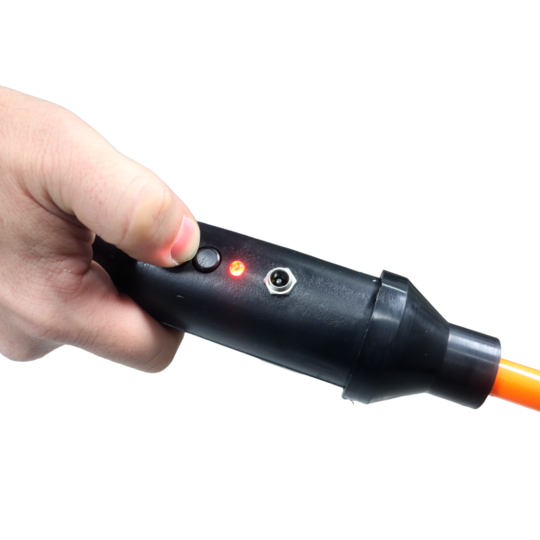 Picana eletrônica Walmur modelo PT85C com botão, Acompanha carregador e 4 pilhas recarregáveis