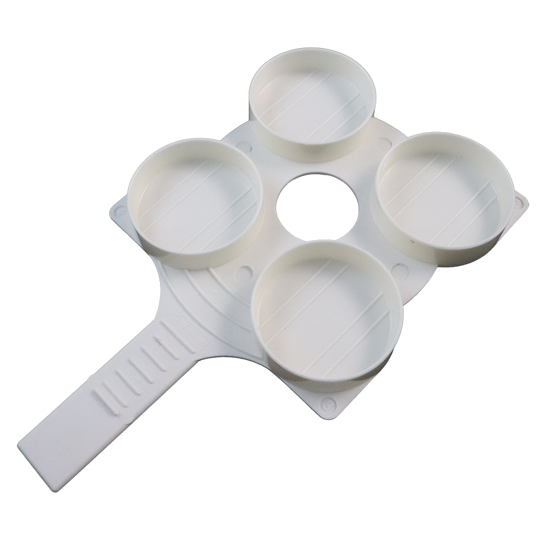Raquete cor branca com 4 cavidades para teste de mastite (C.M.T.)