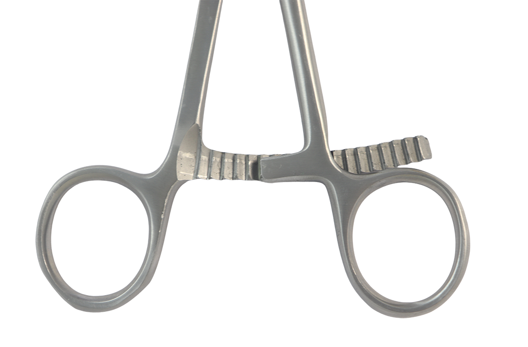 PINÇA OBSTETRICA / UTERINA COM MORDENTES DE BORRACHA 30 CM