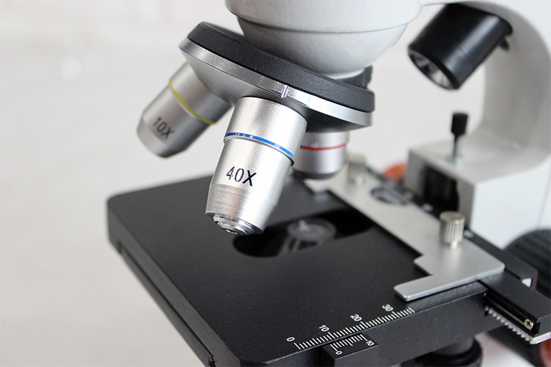 MICROSCOPIO BINOCULAR 40X-400X