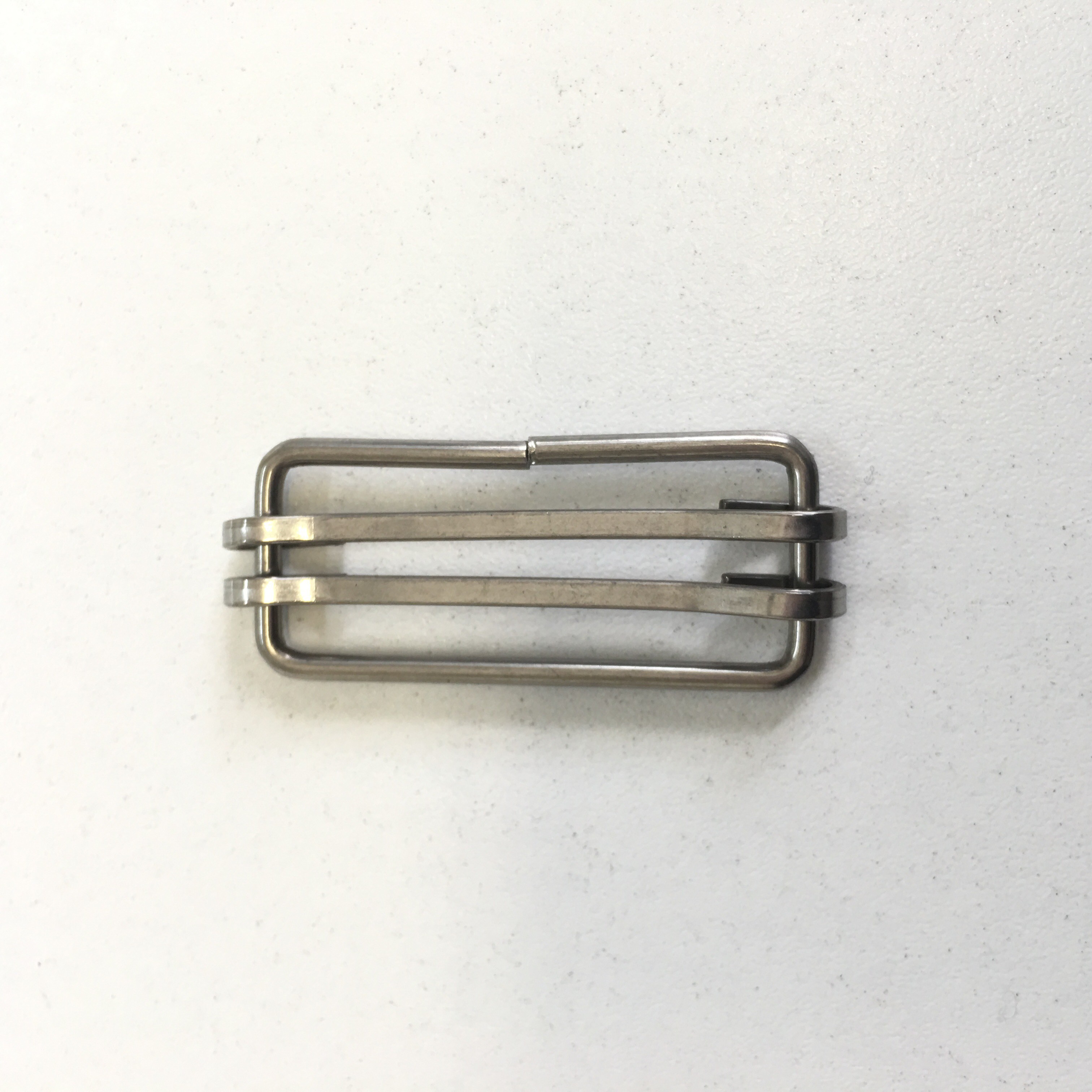 FIVELA DE AÇO INOX PARA UNIR FITA ELETROPLÁSTICA DE 40 MM